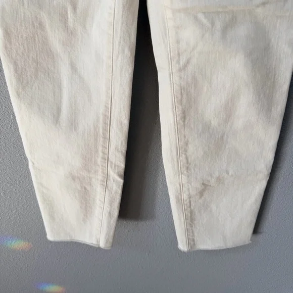 Madewell Women's Straight Leg Cream Jeans “The Mom Jean” - Picture 3 of 11